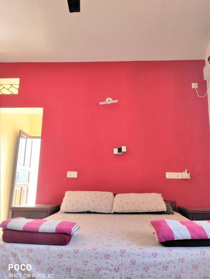 Monte Villa Guest House Candolim Exterior photo